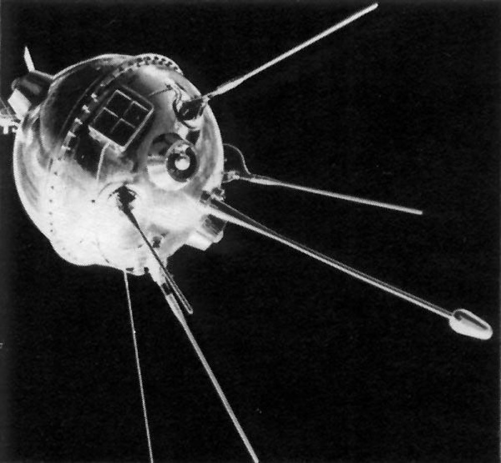 Луна-1 автоматическая межпланетная станция