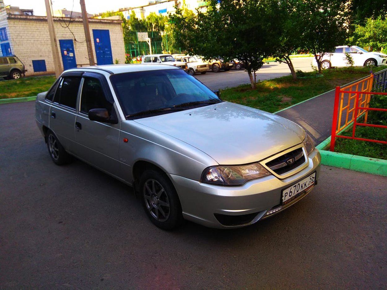 Жители орского двора негодуют: соседка постоянно паркует свое авто в  неположенном месте - Орск: Orsk.ru