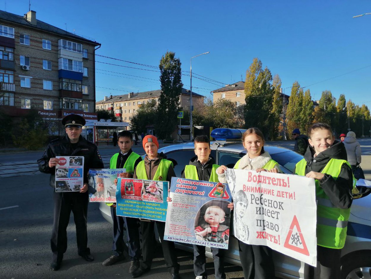 Как ребенок должен вести себя в машине, чтобы поездка не обернулась  катастрофой? - Орск: Orsk.ru