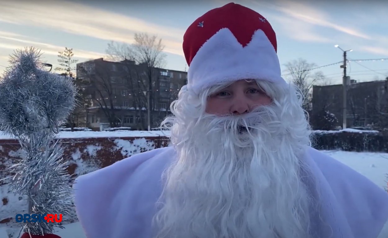 Борис Невзоров поздравляет земляков с Новым годом и Рождеством
