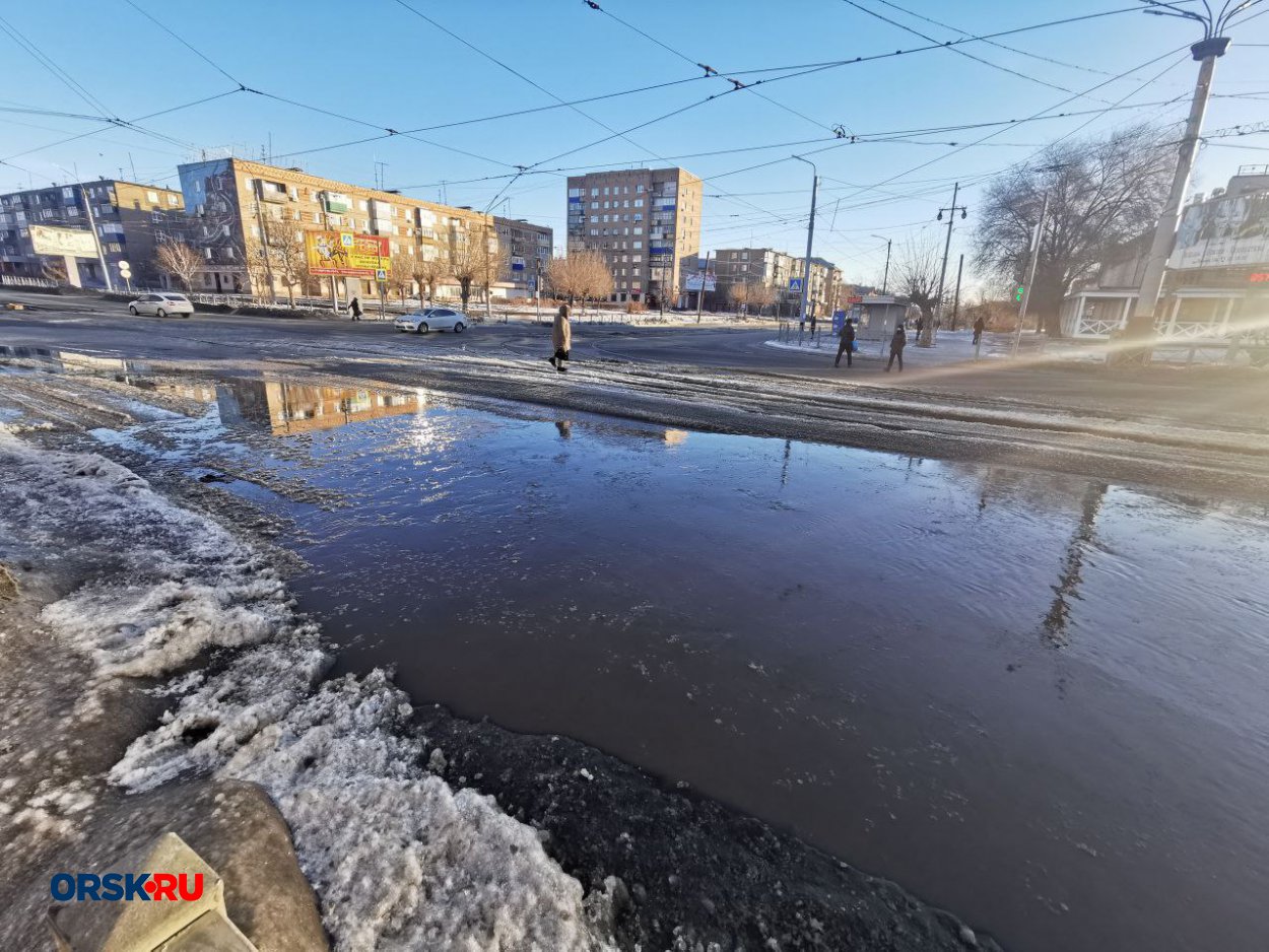 Главный проспект Орска опять затопило - Орск: Orsk.ru