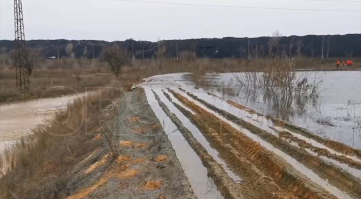 Обстановка у дамбы за посёлком Никель: видео - Орск: Orsk.ru