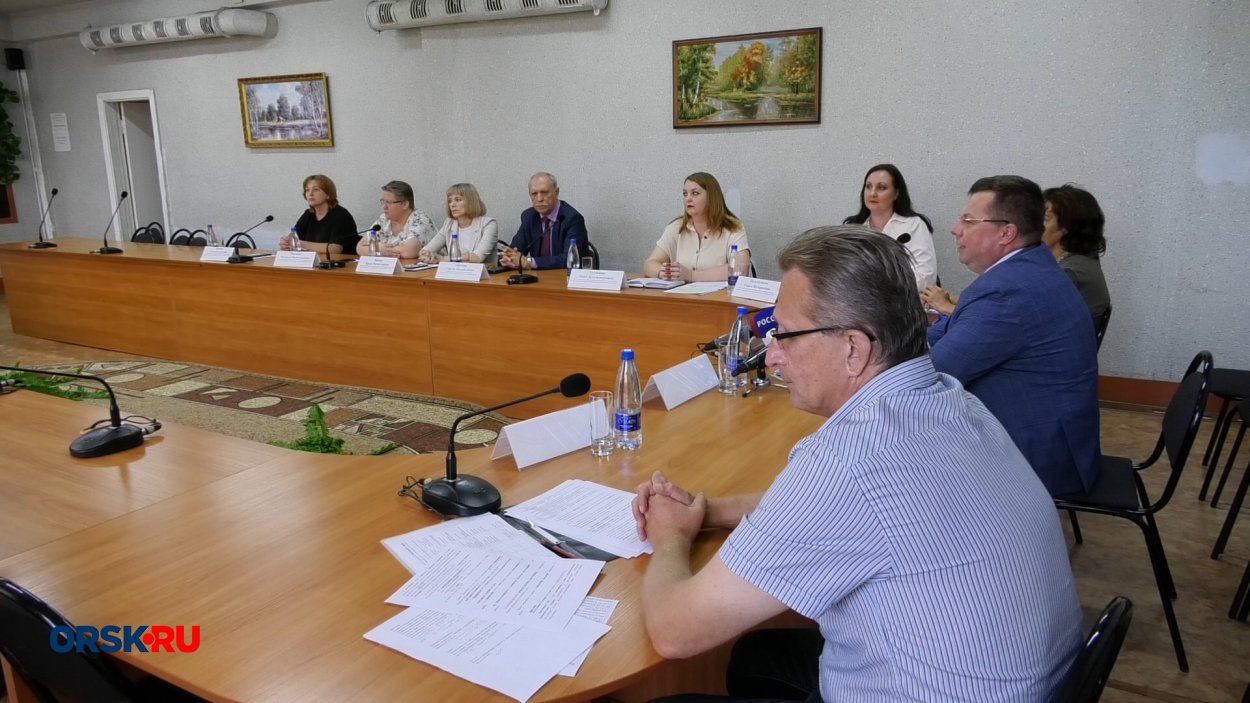 Это не шутки!»: в Орске судебные приставы устроили рейд по должникам,  которые не платят алименты - Орск: Orsk.ru