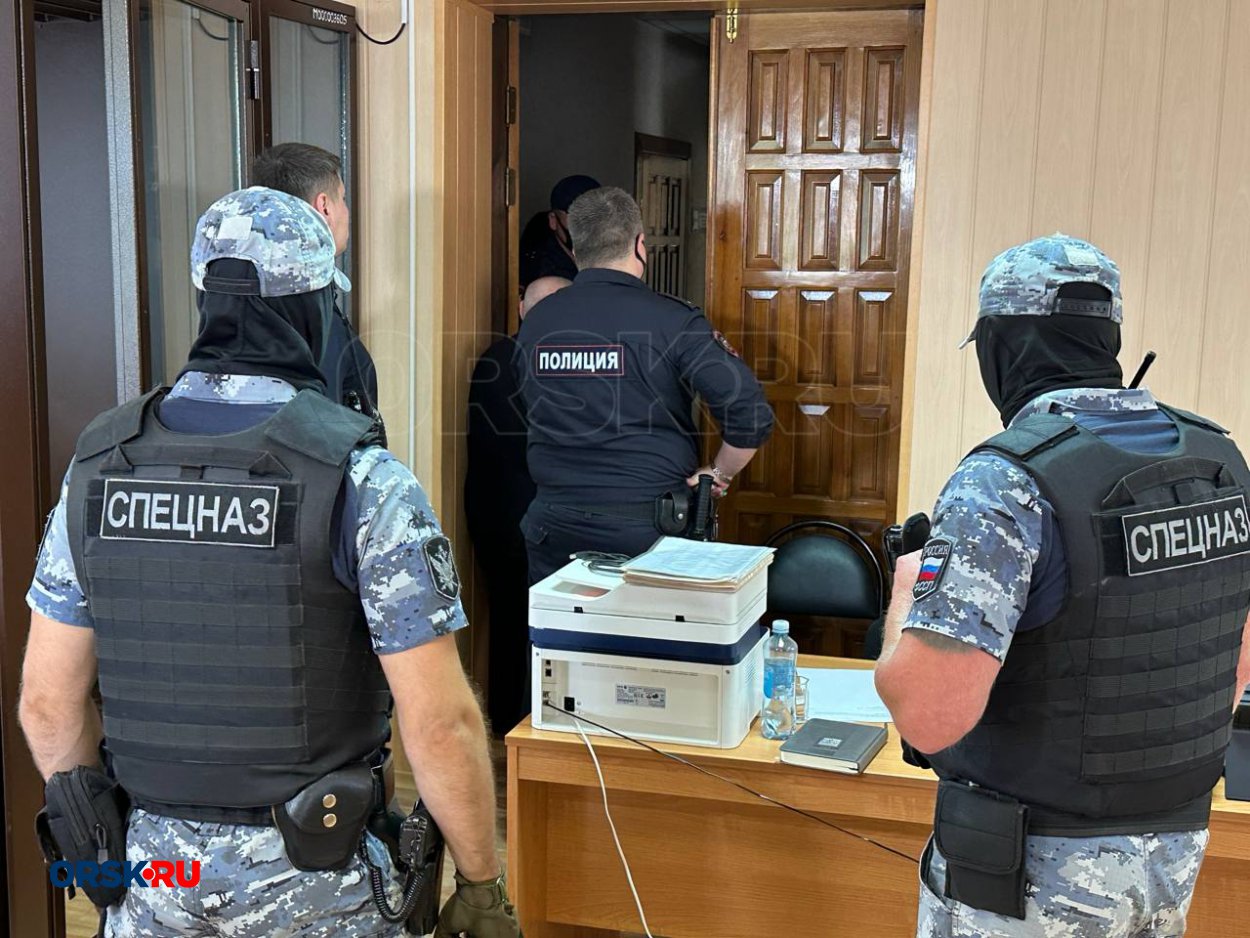 В Орске идет судебный процесс над криминальным авторитетом Рашидом Хачатряном
