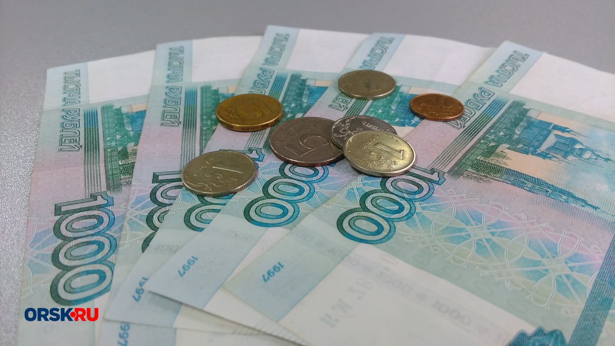 «Зарплата через неделю» – почему короткие займы востребованы в промышленном городе