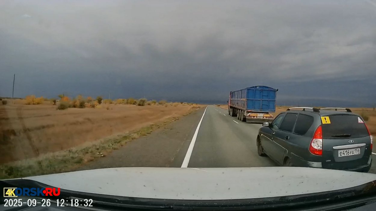 Женщина за рулем «Приоры» стала героем народной рубрики «ВодЯТЕЛ»