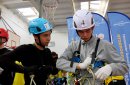 Школьники и студенты соревновались в скорости и слаженности действий при чрезвычайных ситуациях. Фото: ORSK.RU