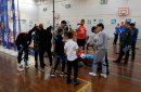 Школьники и студенты соревновались в скорости и слаженности действий при чрезвычайных ситуациях. Фото: ORSK.RU
