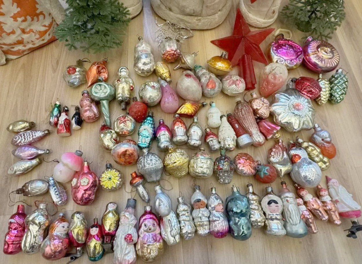 Ностальгия по договорной цене: в интернете распродаются елочные игрушки из СССР