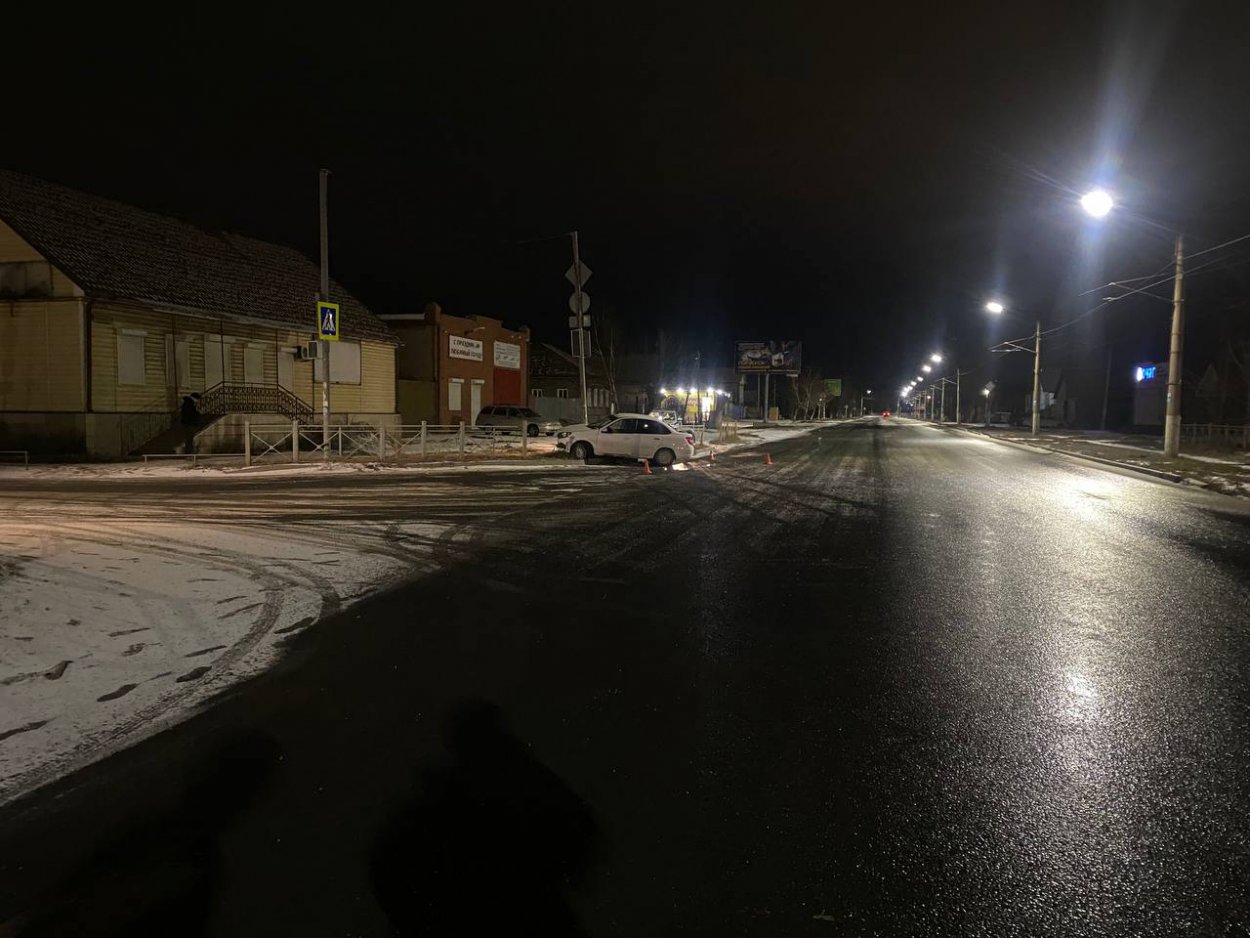 ДТП на дороге по улице Краснознаменной в Орске. Фото: УМВД Оренбургской области ДТП на дороге по улице Краснознаменной в Орске. Фото: УМВД Оренбургской области