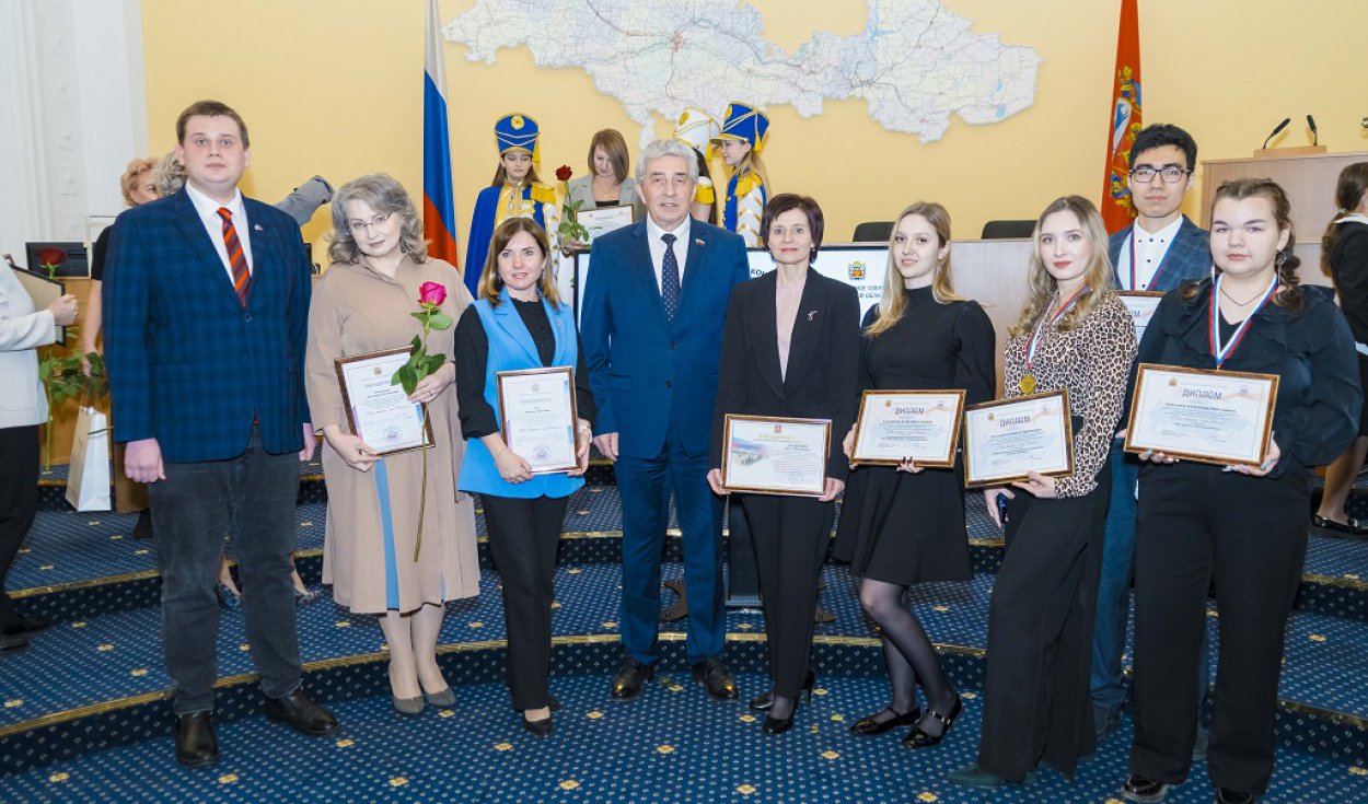 Награждены победители юбилейного конкурса «Моя страна – моя Россия» Награждены победители юбилейного конкурса «Моя страна – моя Россия»