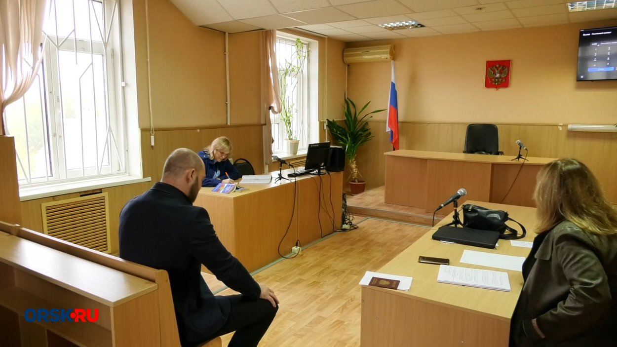 Фитнес-тренер из Орска, напавший на полицейских, не согласен с решением суда Фитнес-тренер из Орска, напавший на полицейских, не согласен с решением суда