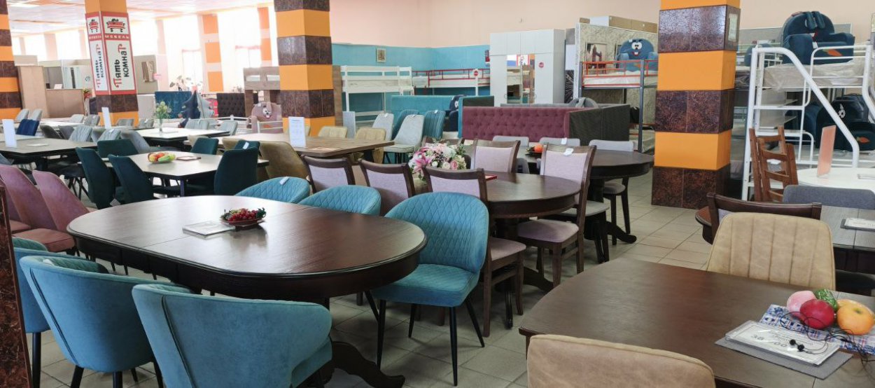 Новогодний интерьер с любовью: выбираем мебель в «Пять Комнат»