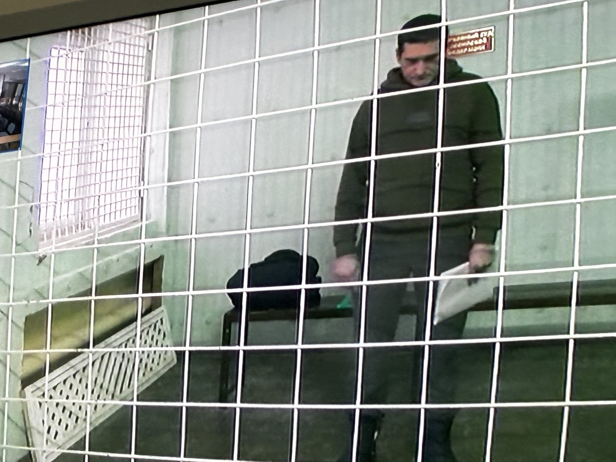 Одиночная камера для подполковника: полицейский, обвиняемый в получении взятки, остался в СИЗО