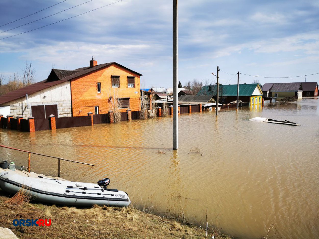 «Что делать, если придёт вода»: в Орске начали обход домов в зоне подтопления