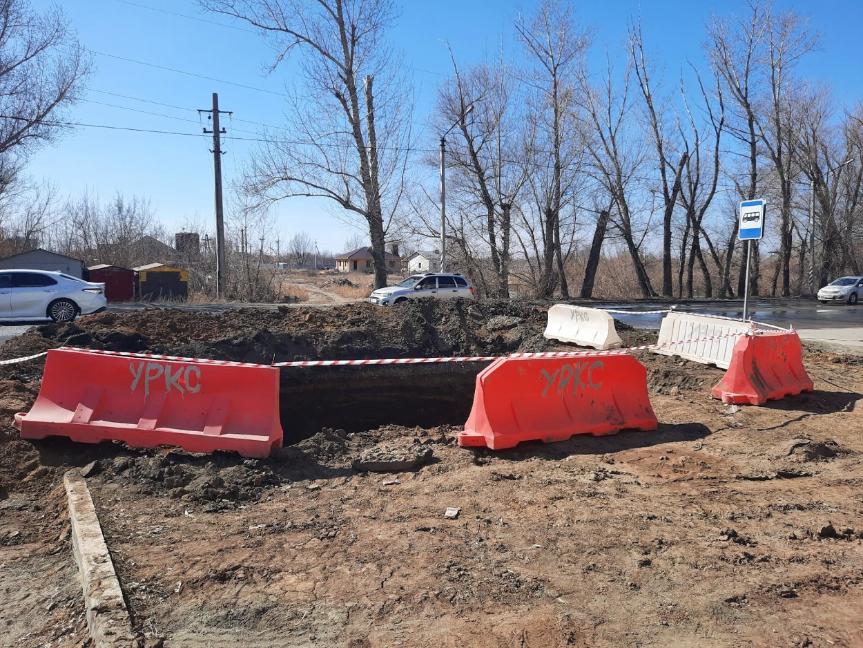 В 6 микрорайоне Орска завершают реконструкцию участка водопровода