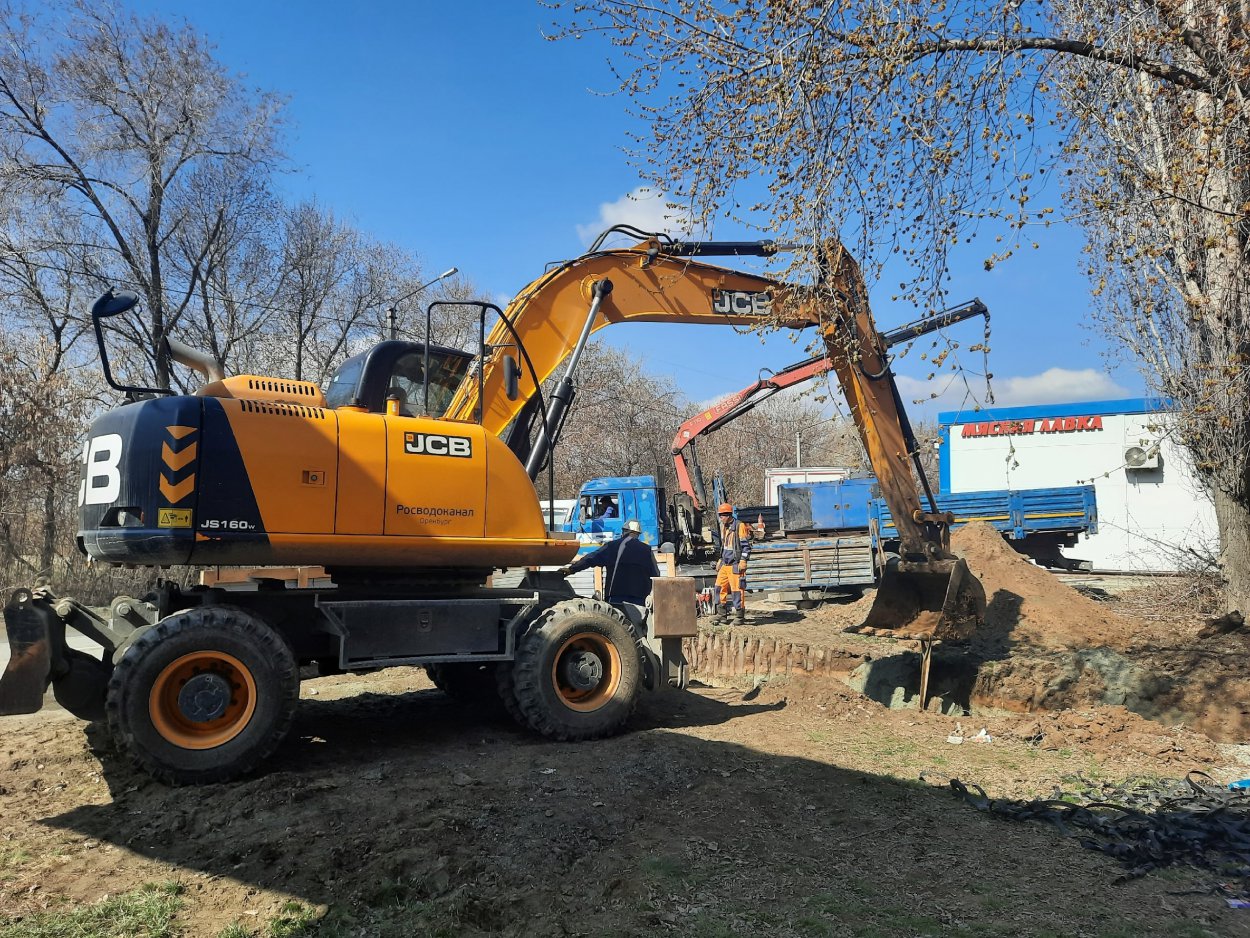 В Орске завершили реконструкцию участка водопровода на улице Крайней В Орске завершили реконструкцию участка водопровода на улице Крайней