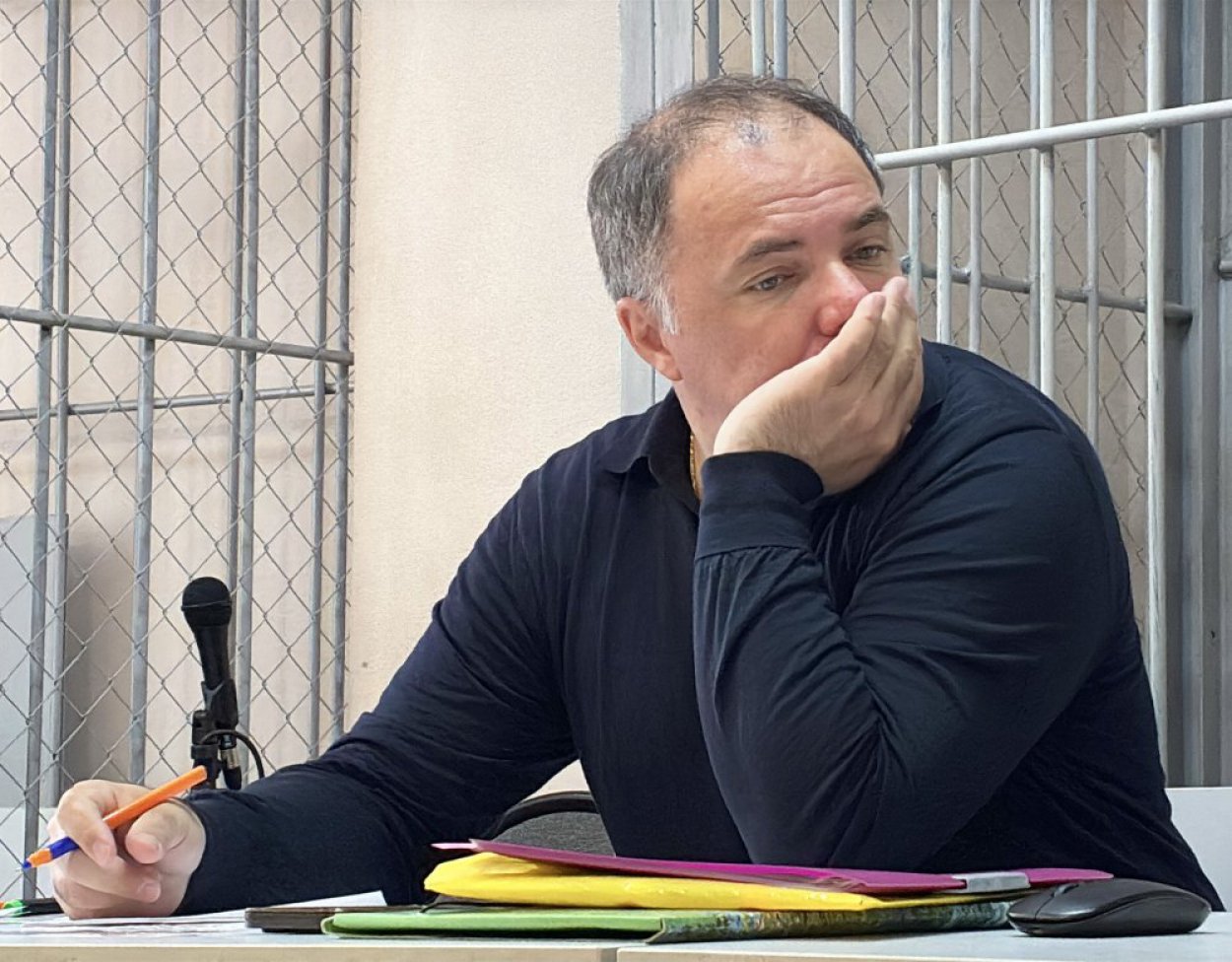 «Преступление против государственной власти»: обвинение запросило для экс-министра Самбурского 14 лет строгого режима