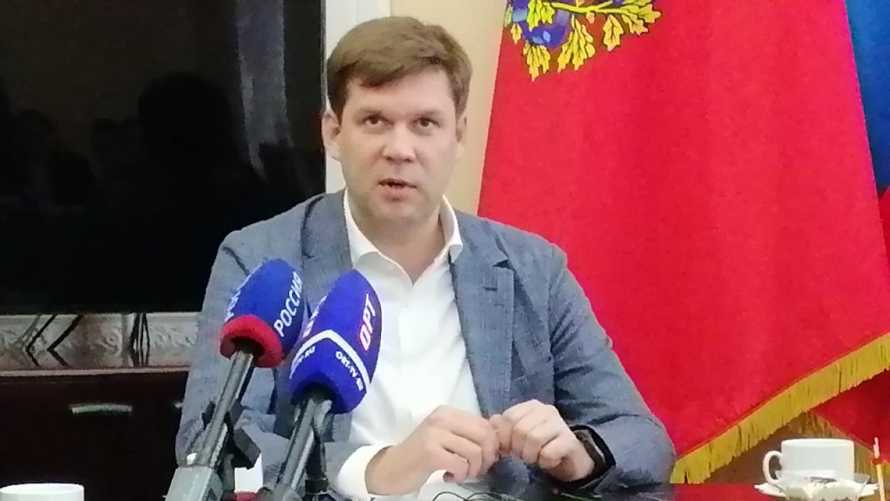 Заграница нам поможет: в Оренбург завезли дворников из Африки