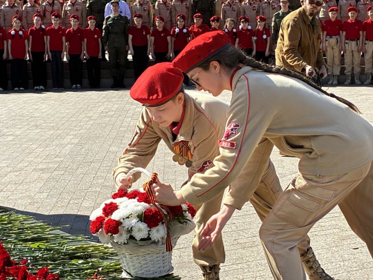 Сотни юнармейцев съехались в Оренбург для торжественного построения в честь юбилея движения