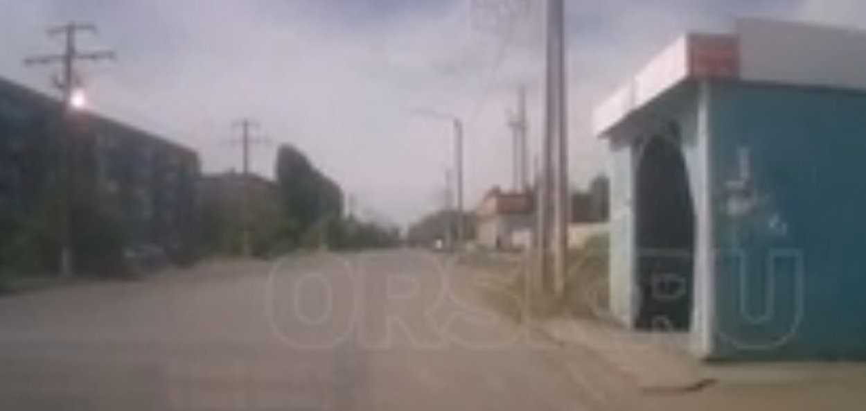 В Орске на улице Огородной произошло высоковольтное замыкание