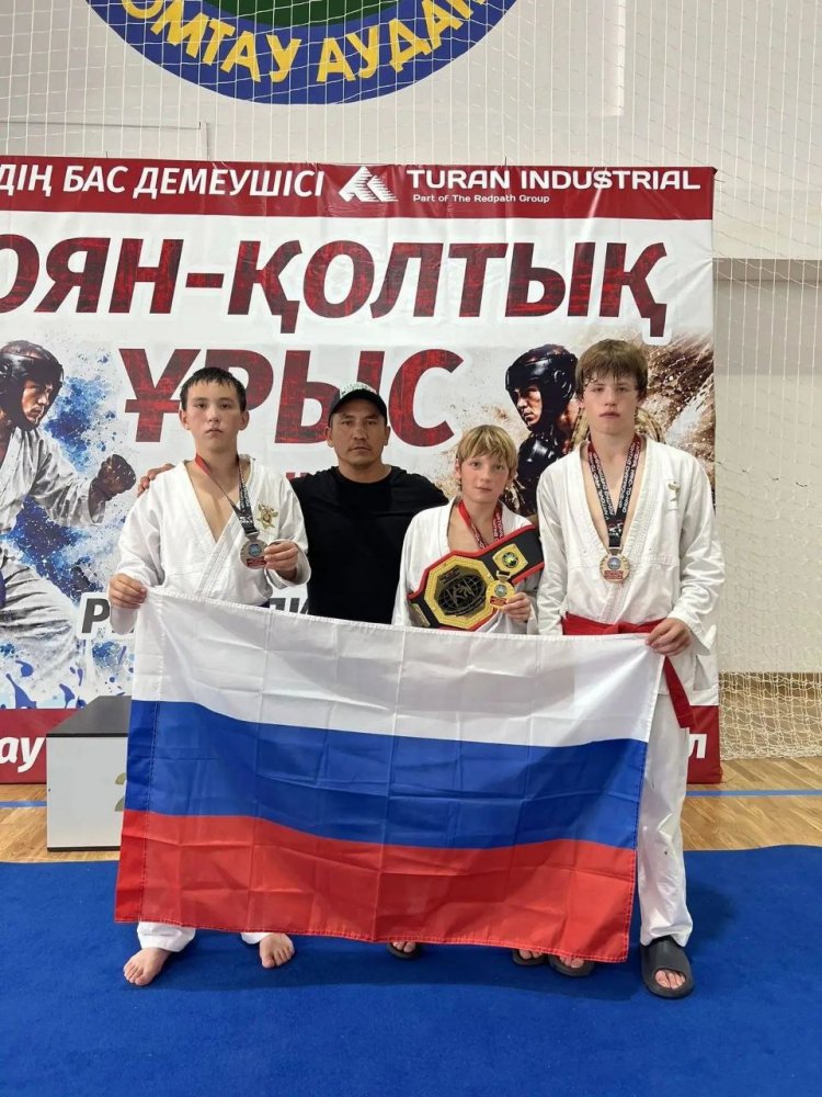 Орские борцы на Республиканском турнире по рукопашному бою в Казахстане собрали полную коллекцию медалей