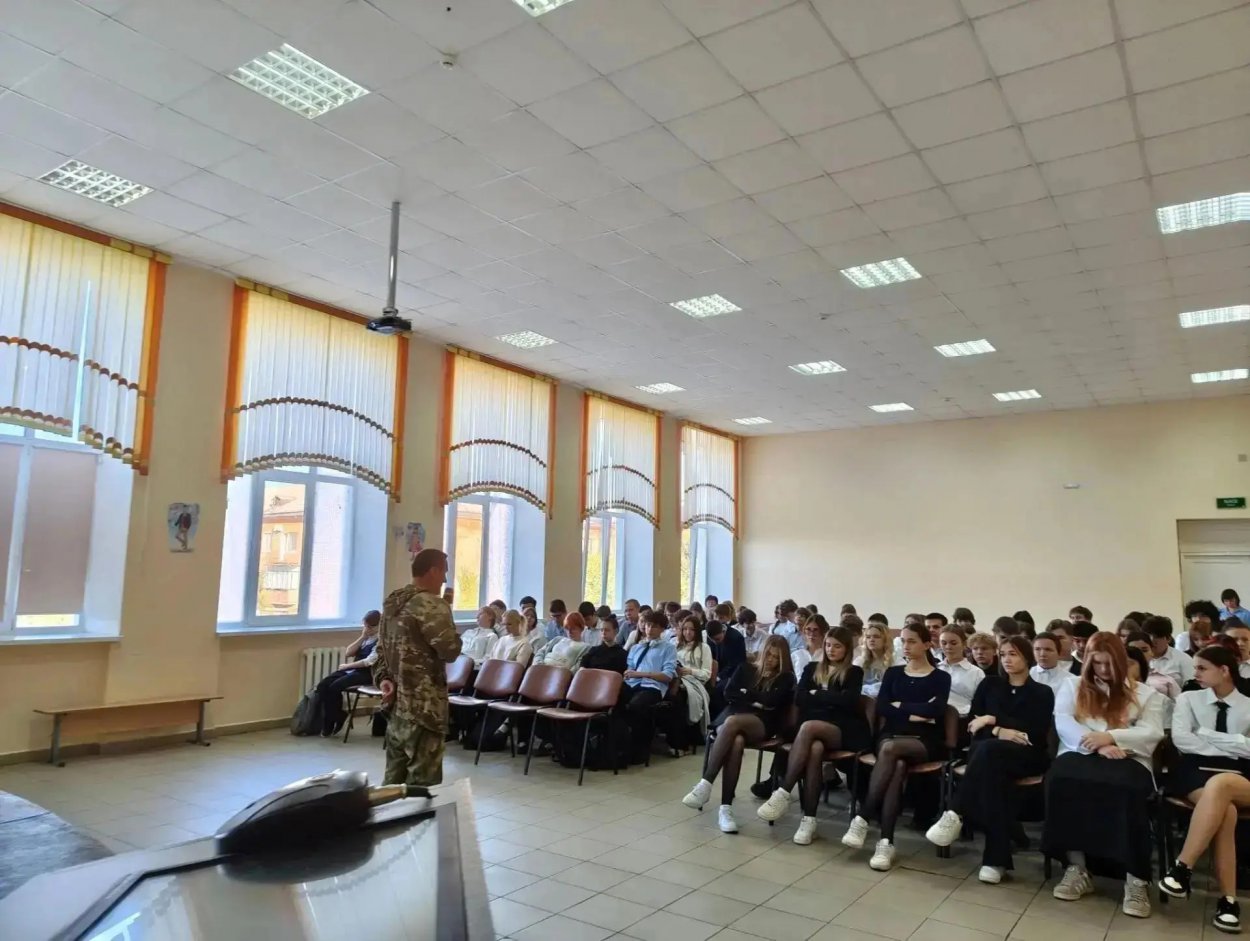 Герои СВО и сила единства: в Оренбуржье проходят просветительские встречи Общества «Знание»
