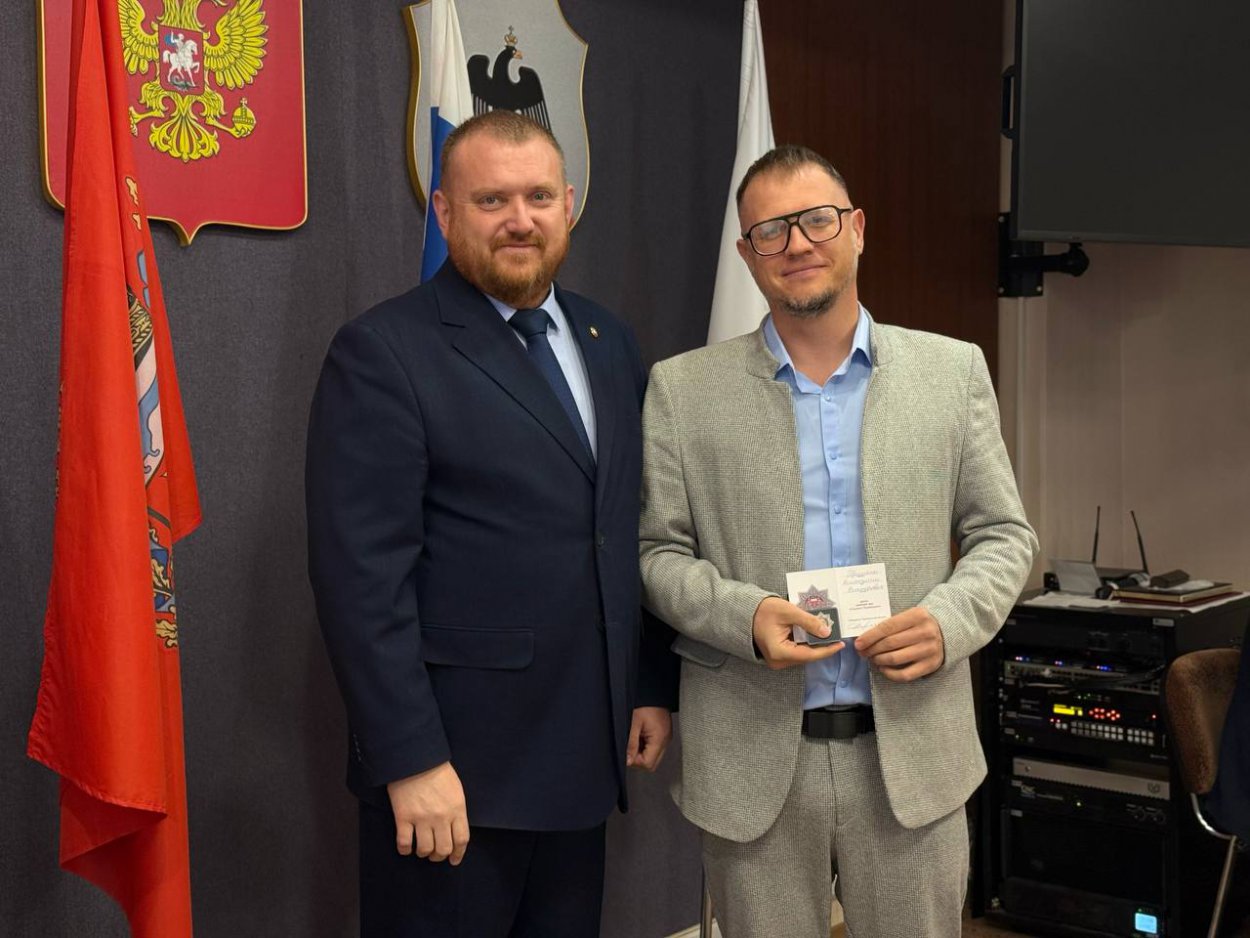 Корреспондент «Евразии» и ORSK.RU Константин Макаров получил знак «Гордость Оренбуржья»